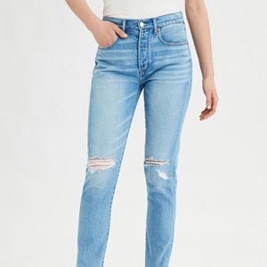 American Eagle Hi-rise Ripped Girlfriend Jeans